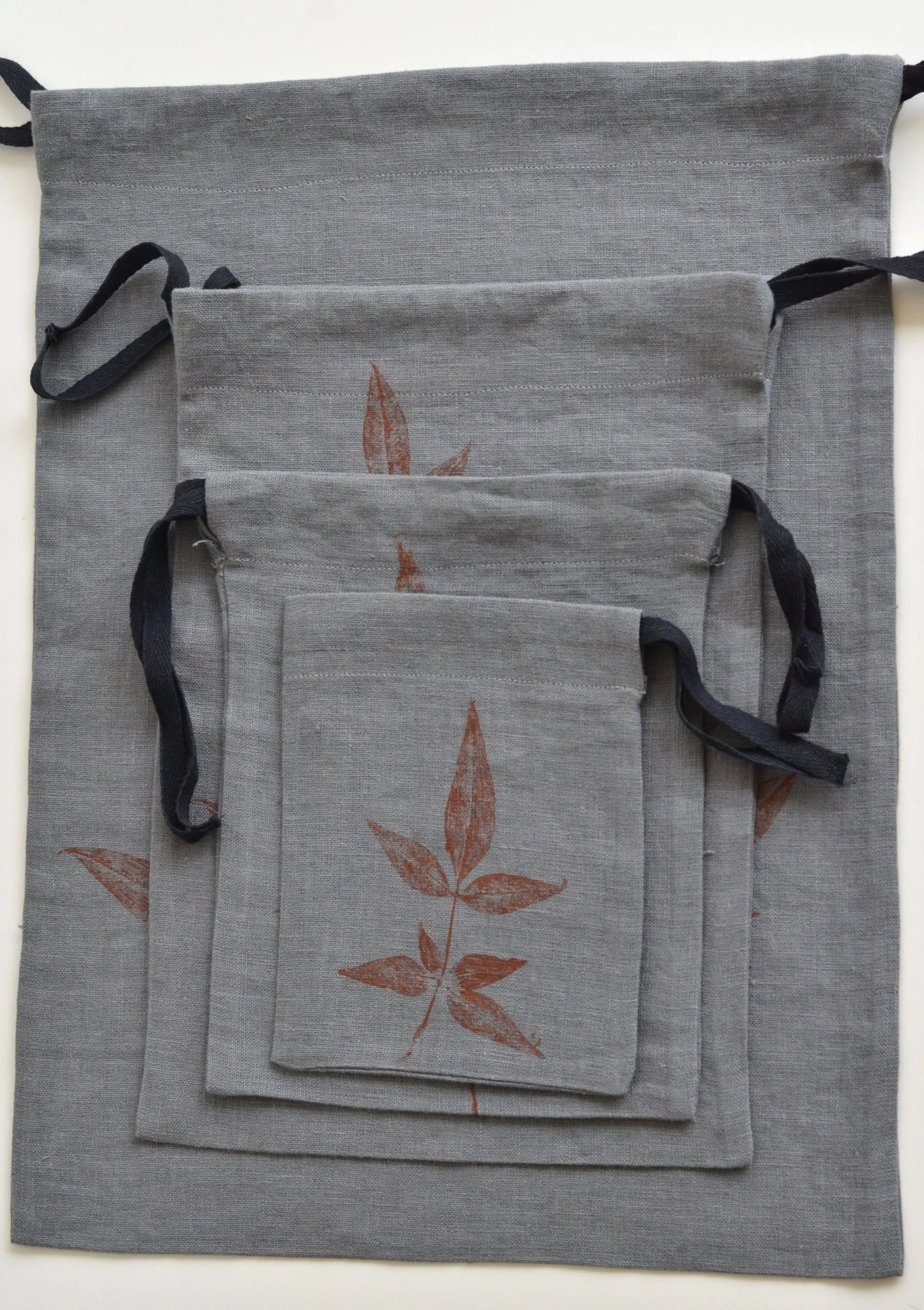 Linen Redberry Multi-Use String Bags in Dark Grey - Available Preorder