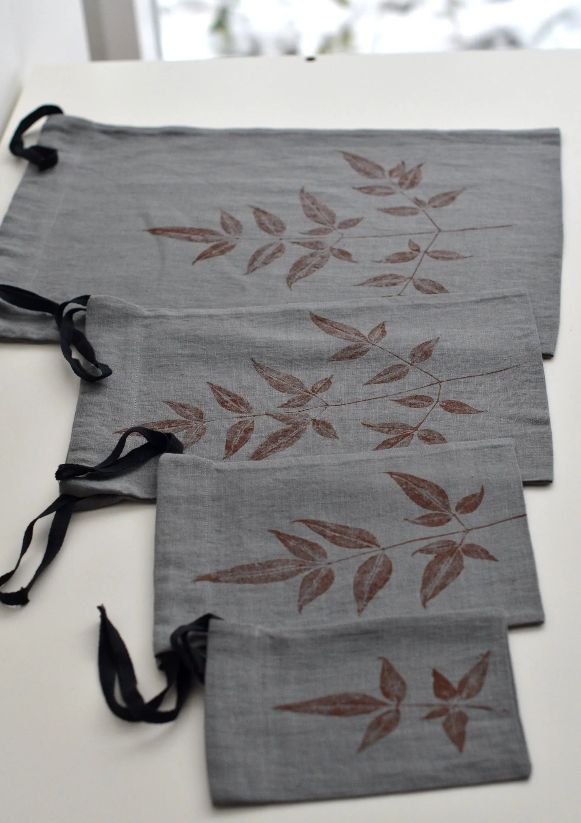 Linen Redberry Multi-Use String Bags in Dark Grey - Available Preorder